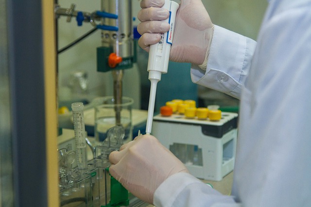 用于制備高回彈、高彈性聚氨酯軟泡和模塑泡沫的6000分子量聚醚